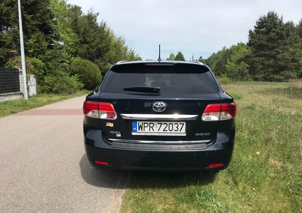 Toyota Avensis cena 41000 przebieg: 188500, rok produkcji 2012 z Ropczyce małe 137